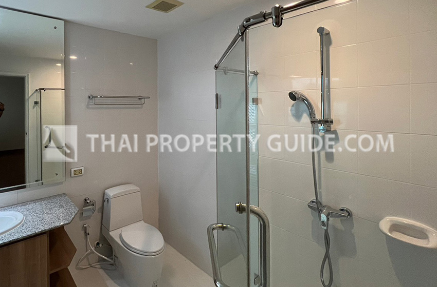 House with Shared Pool in Nichada Thani 